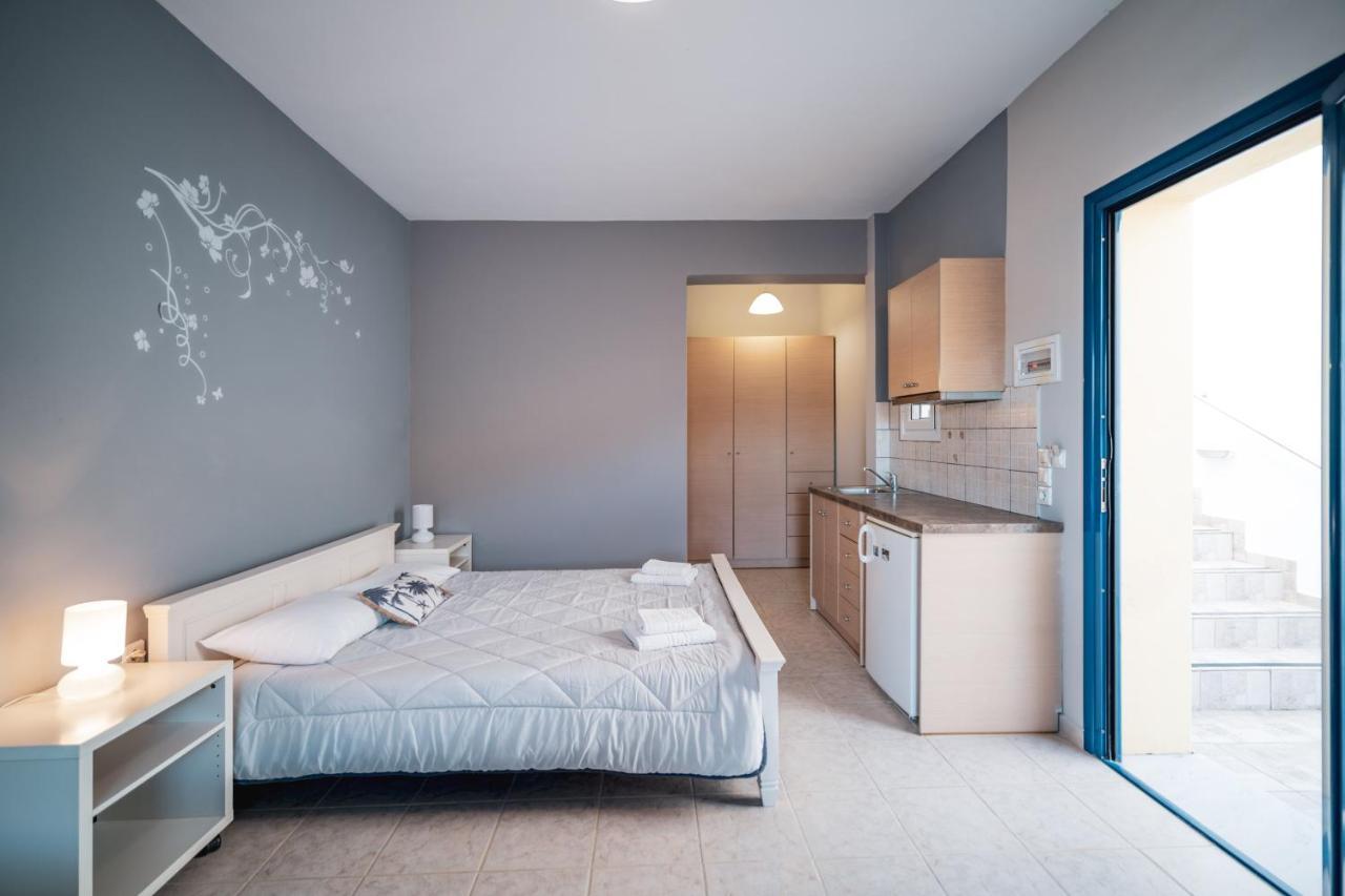 Philyra Appartments Agia Pelagia  ภายนอก รูปภาพ